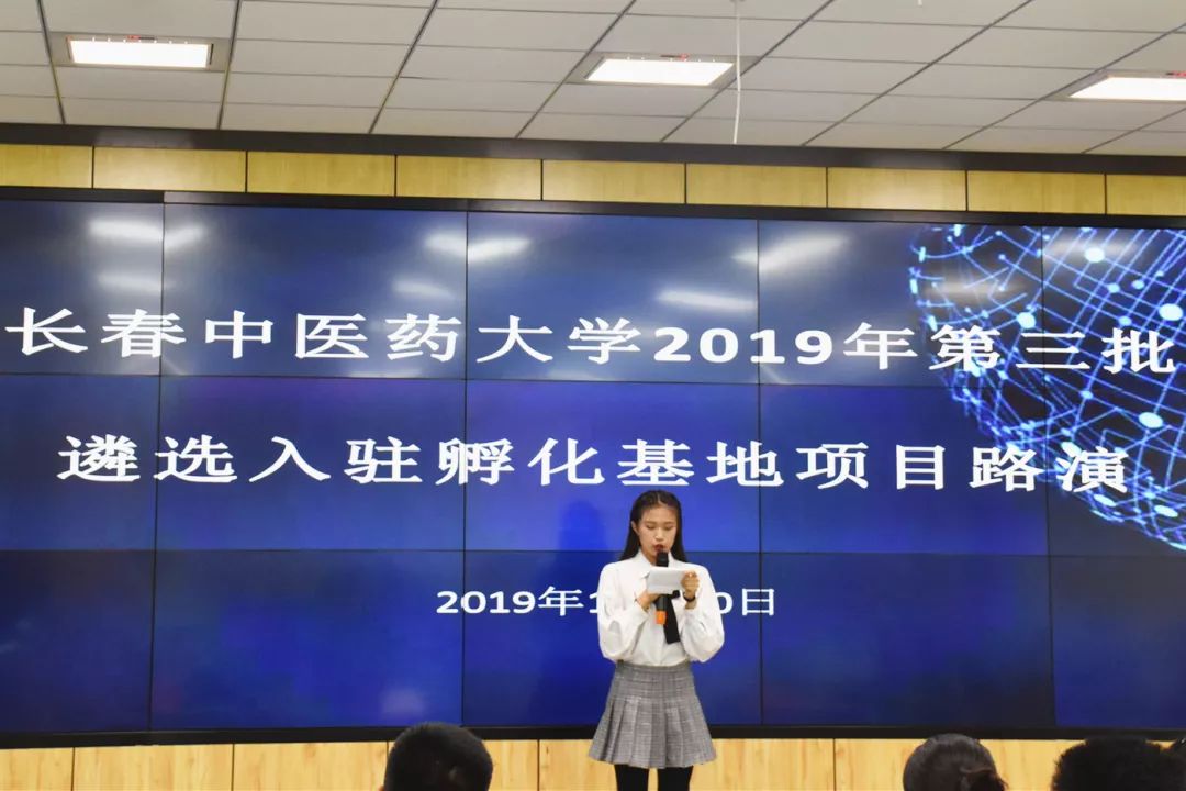 https://mmbiz.qpic.cn/mmbiz_jpg/C1nIVrazMhYI2zEn9TMRjR9JxvLeY9NTMwMoG6ubOuf5tvPI7oroLc0dGvEg8TcudmVtUzWjpibic7MjJbic0nyZA/640?wx_fmt=jpeg
