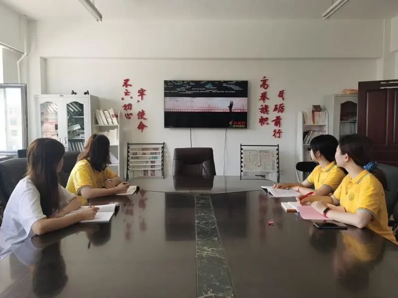 https://mmbiz.qpic.cn/mmbiz_jpg/C1nIVrazMhbWKT1QxT4ShPmuqj6cwictQ5sFQicQjhdSIib5LlCFMzammicNiccvhib4GSo537vLEWicrqY30kxBp8Mbg/640?wx_fmt=jpeg