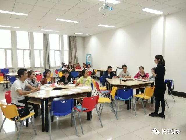 https://mmbiz.qlogo.cn/mmbiz_jpg/C1nIVrazMhY5ic1qtcZe1a5NjmjwJibSKHZAlIHgLHI0dJyyj9sfmr3icgJQSMtFNNlNicVHURJtlDeRPVbEysQ7Mw/640?wx_fmt=jpeg
